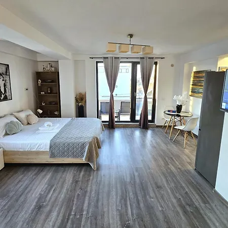 Salonika, Mamaia Nord, Zona Alezzi Apartment